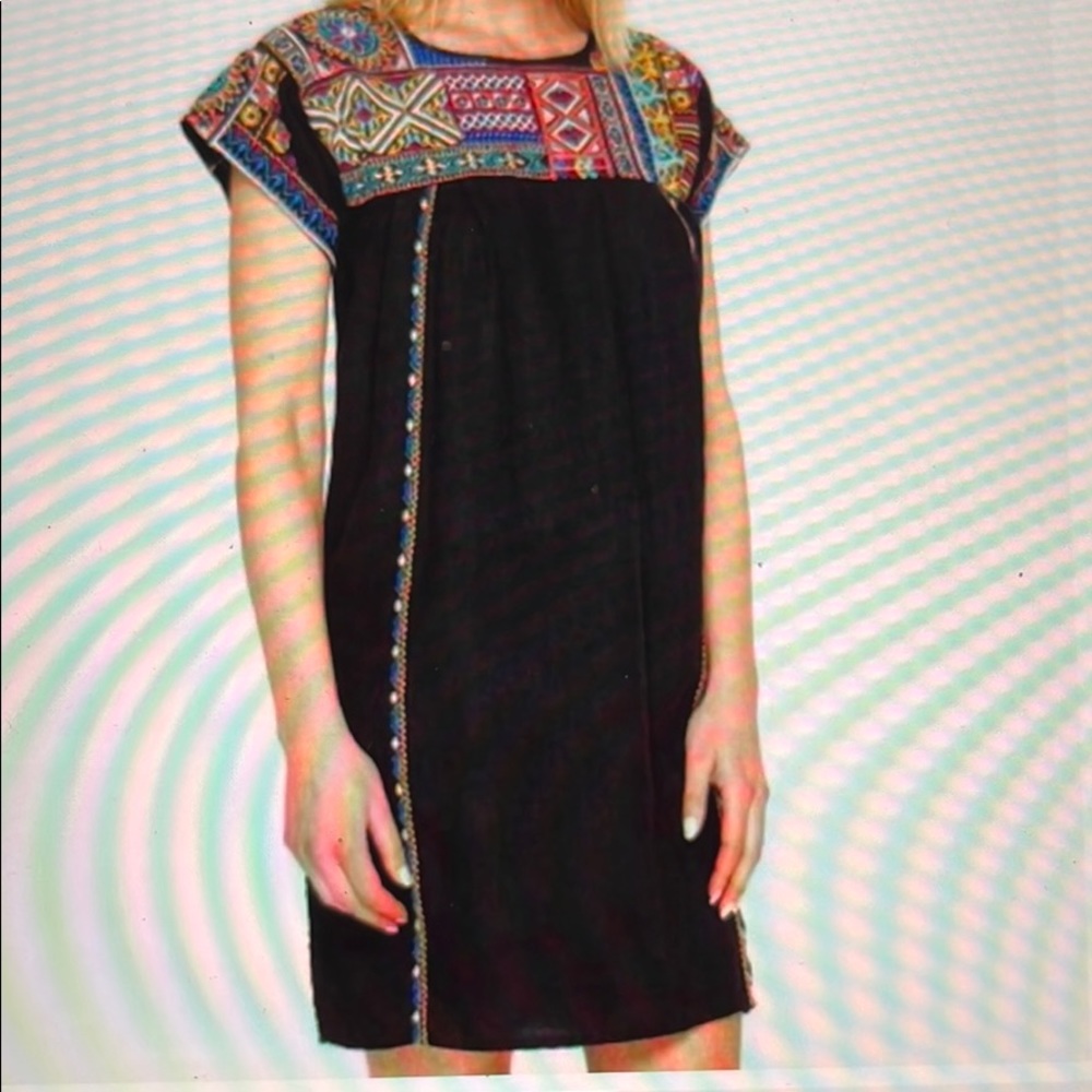 Johnny Was Embroidered Linen Tunic